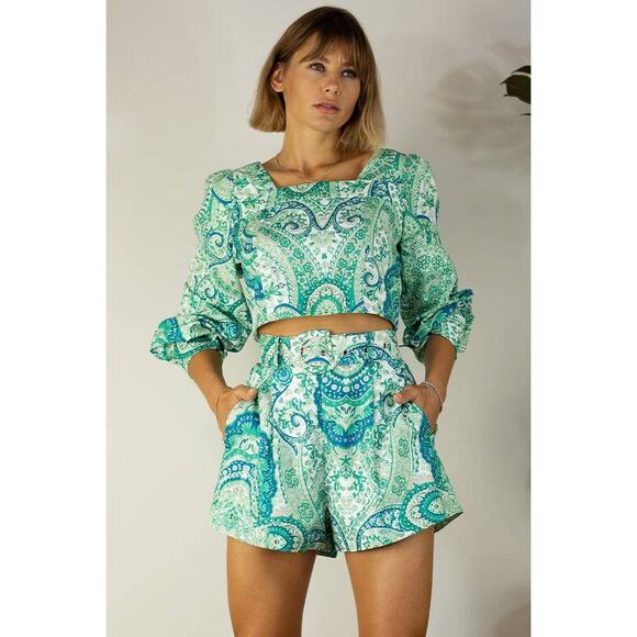 Mulla Paisley Crop Top and Shorts Set - Picture 1 of 12